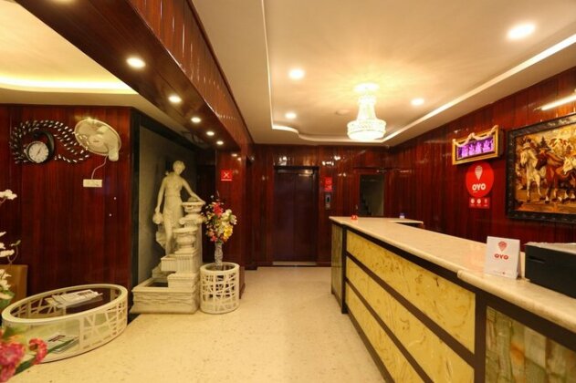 OYO 5446 Hotel Maharajay - Photo4