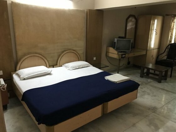 Raj Residency Hotel Chennai - Photo4