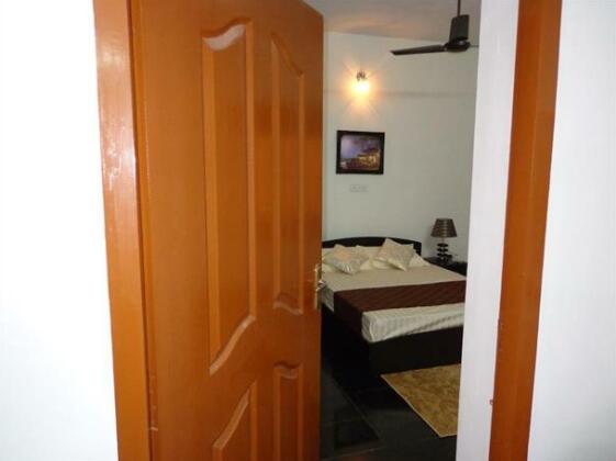 Remisha Service Apartments Elite Family Apartment - Photo3