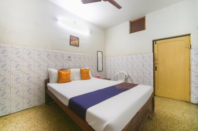 SPOT ON 48555 3 Star Guest House - Photo2