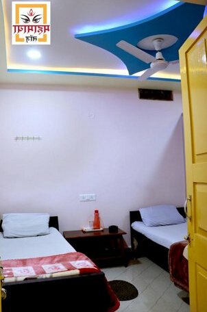 Mahamaya Lodge