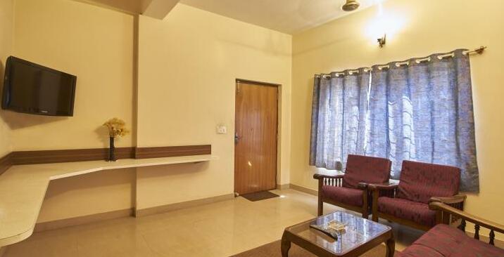 Silverwoods Service Apartment - Photo2