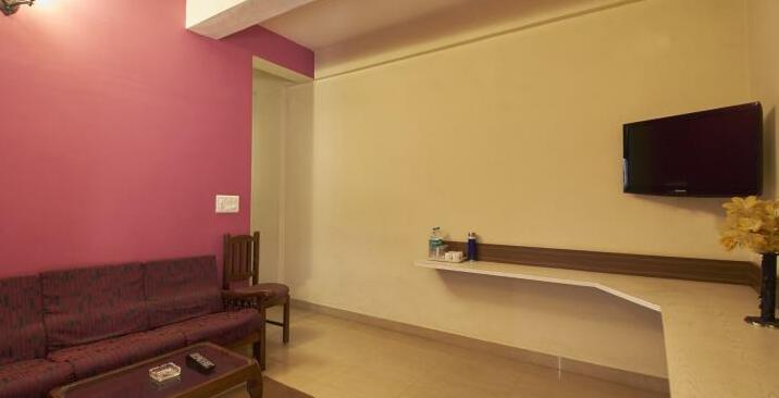 Silverwoods Service Apartment - Photo3