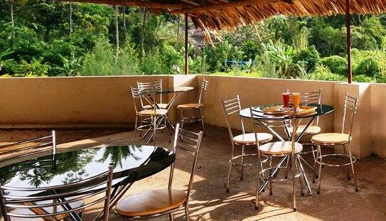Aruvi Resorts - Photo4