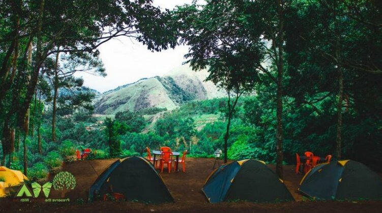 Tent Polo - Photo3
