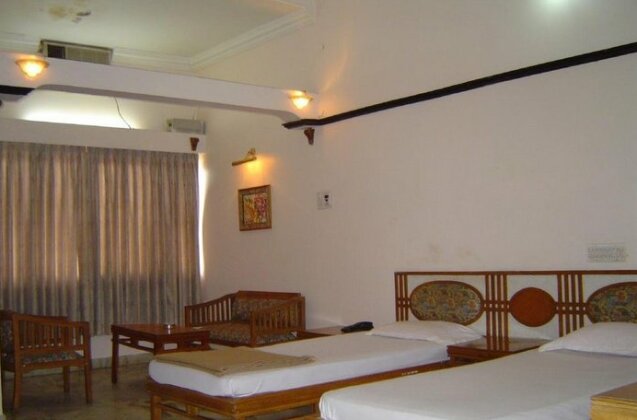 Amogha International Hotel - Photo4