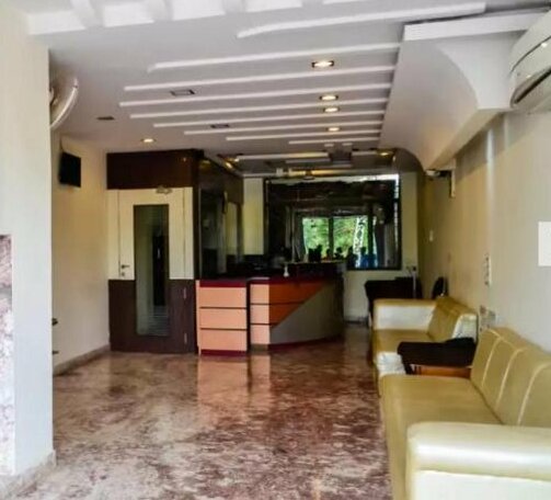 Hotel Shalimar Palace Inn - Photo2