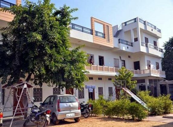 Jhankar Hotel