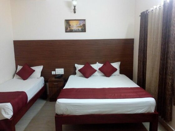 Hotel Lovely Nest - Photo2