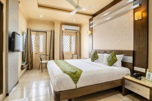 Hotel Navaratna - Photo2