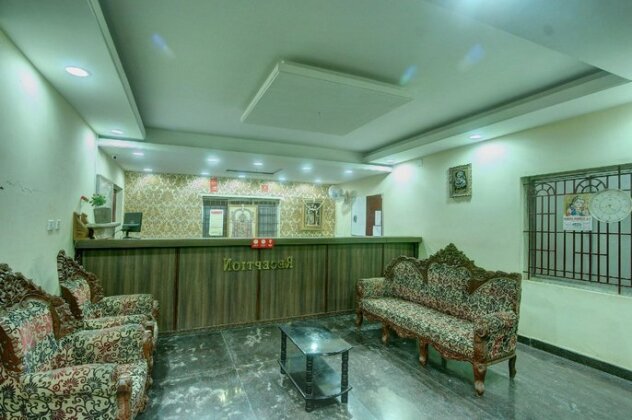 OYO 24392 Flagship Damodar Inn - Photo5