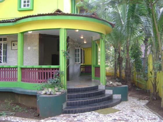 Aakriti's Guest House - Photo2