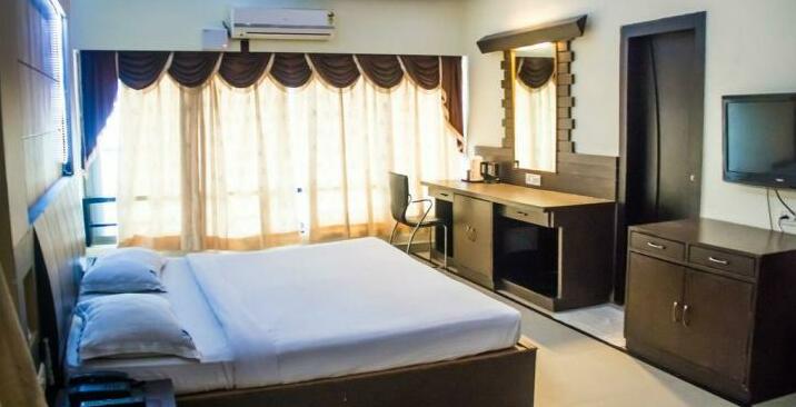 Silver Sands Beach Resort - Photo4