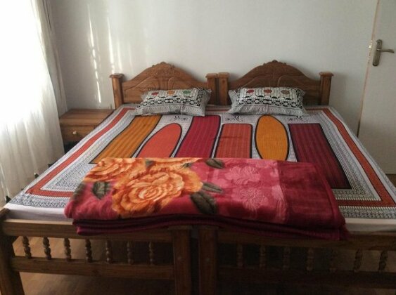 Bearcountry Homestay - Photo4
