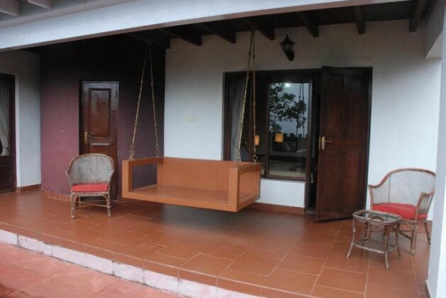 Colonial 4 B/R Home Great for Families Coonoor - Photo4