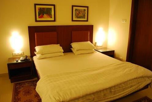 Hotel Bombay Inn - Photo3
