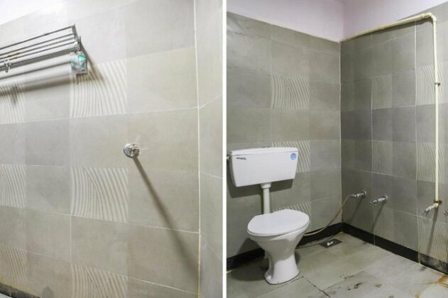 SPOT ON 67044 Hotel Kuber Guest House - Photo4