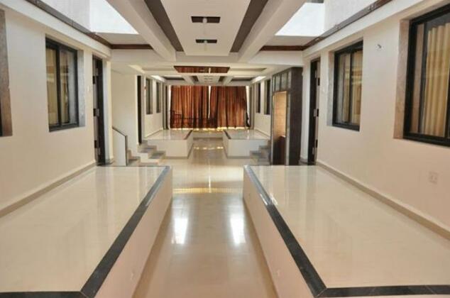 Hotel Ambica Daman - Photo3