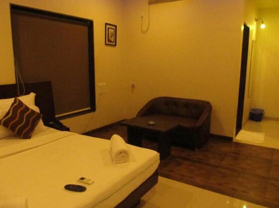 Hotel Sai Regency Daman - Photo4