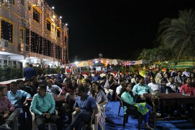 Hotel Silver Daman - Photo2