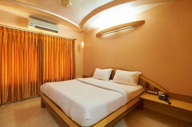 Hotel The Emerald - Photo2
