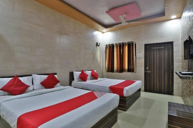 OYO 39833 Hotel Star Villa - Photo4