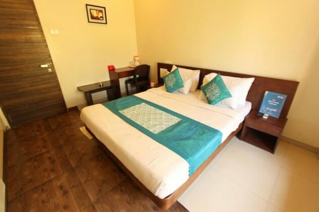 OYO Rooms Devka Beach Road - Photo2