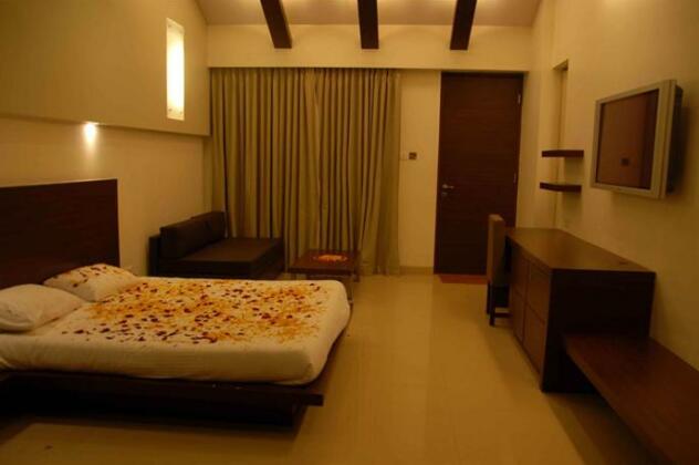Silver Sands Beach Resort Daman - Photo2