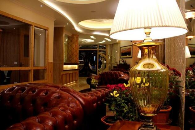 Crescent Resort - Photo2