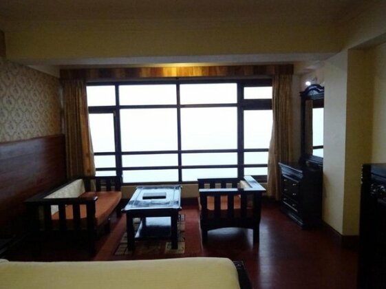 Hermitage Resort - Photo3