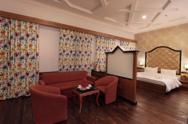 Pinetree Heritage Wing Darjeeling - Photo5