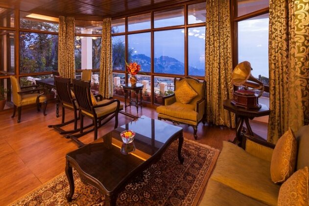 Sinclairs Darjeeling - Photo3