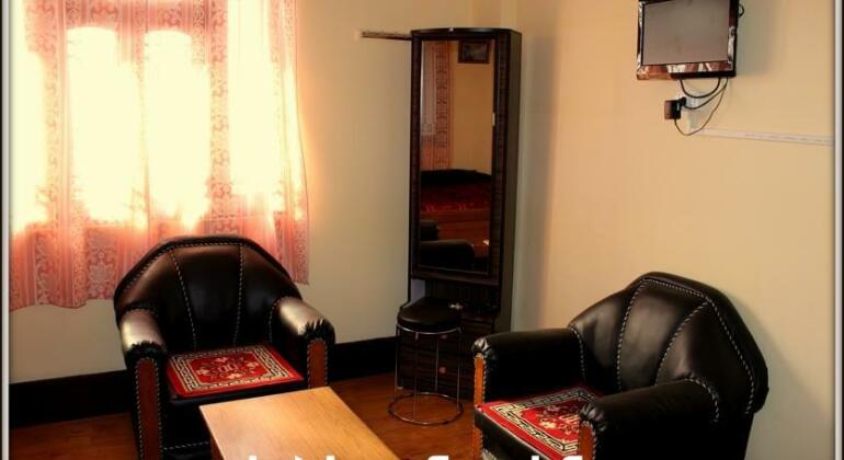 Three V Lodge - Photo4