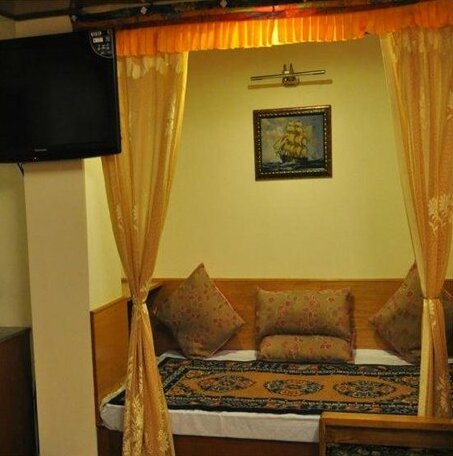 Tripvillas @ Golden Heights Enclave - Photo5