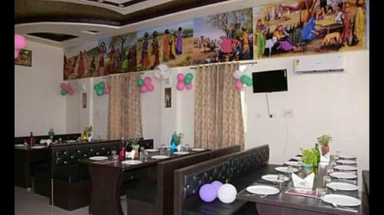 Galaxy Hotel Dausa - Photo2