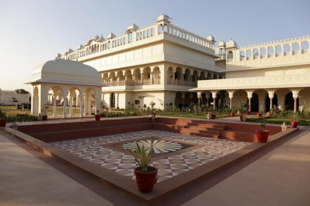 Laxmi Palace Heritage Hotel - Photo2