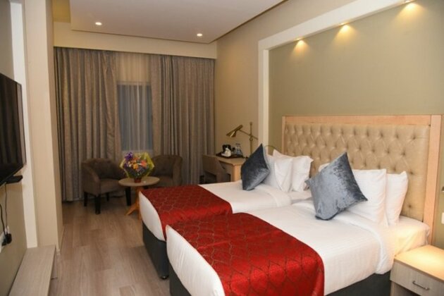Mango Hotels Naveen - Photo4