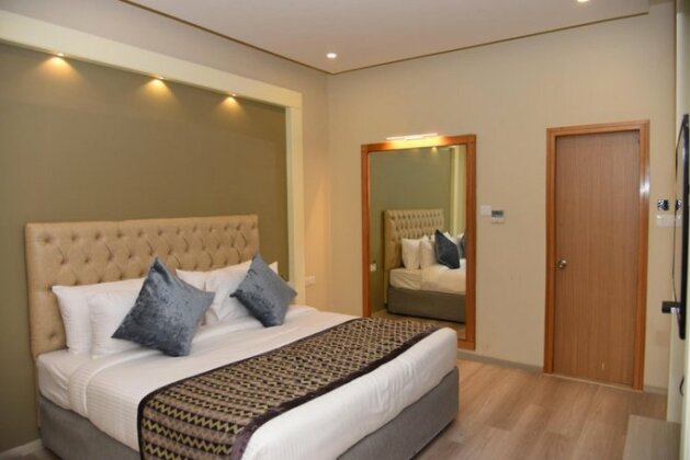 Mango Hotels Naveen - Photo5