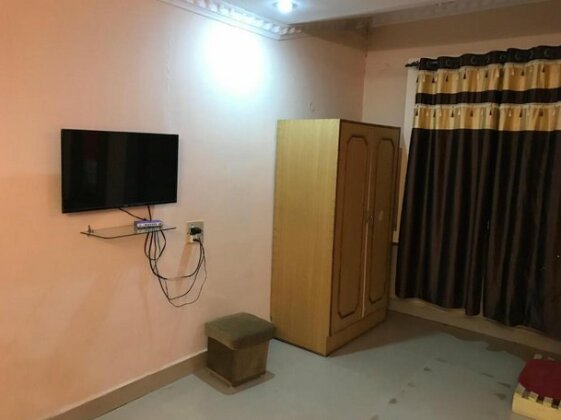 Shramajeevi Deluxe Lodge - Photo5