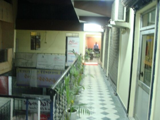 Hotel Abhinandan Grand - Photo3