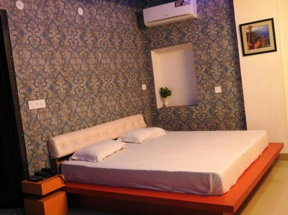 Hotel Bhagat Residency - Photo2