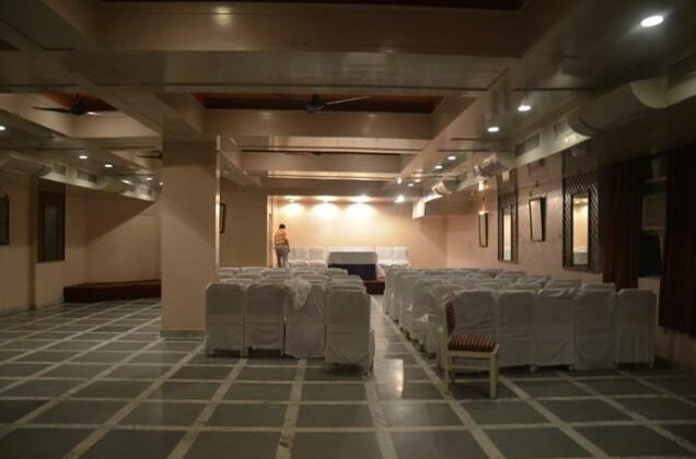 Hotel Surbhi Palace Dehradun - Photo4