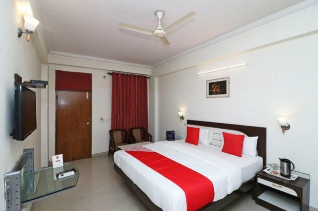 OYO 14159 Siddharth Paradise - Photo2