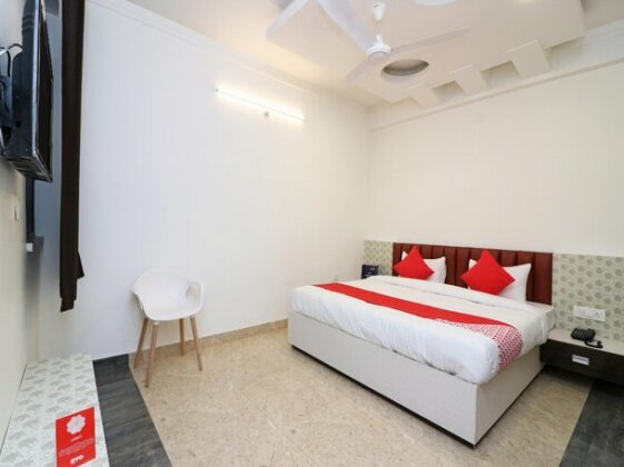 OYO 15432 Flagship Hotel The Nest