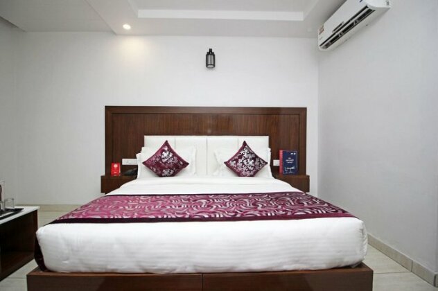 OYO 9451 Hotel Prem Ratna - Photo4