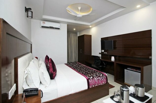 OYO 9451 Hotel Prem Ratna - Photo5