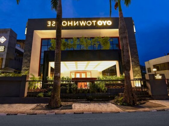 OYO Townhouse 109 Hotel Sahenshah