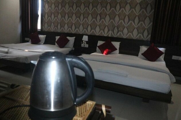 Hotel Rudraksha Inn - Photo4