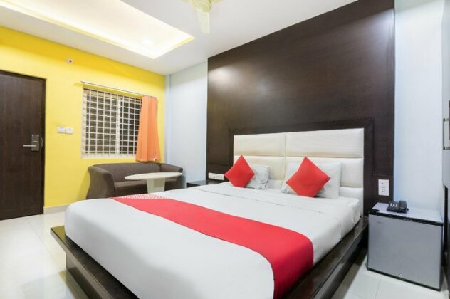 OYO 15965 Hotel Nandi Gateway - Photo5