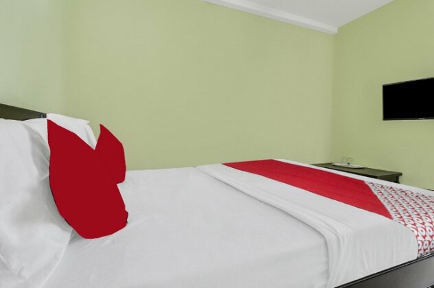 OYO 47579 Gn Residency - Photo5